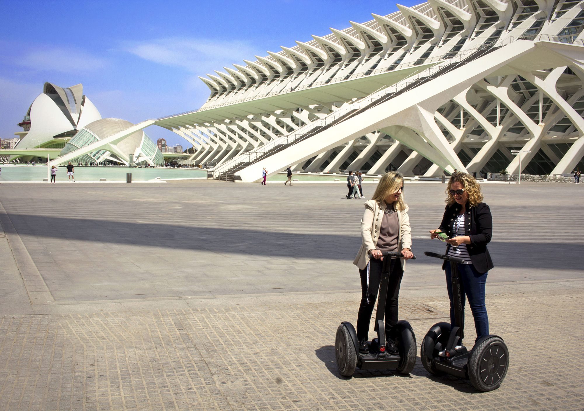 reservar visitas guiadas en Segway por Valencia y la Ciudad de las Artes y las Ciencias